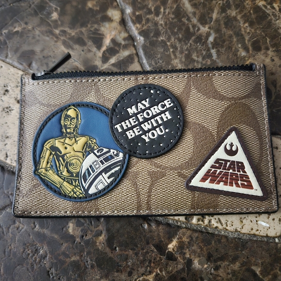 Star Wars X Coach Zip Card Case In Signature Canvas With Patches NWT FIRM - Picture 2 of 5